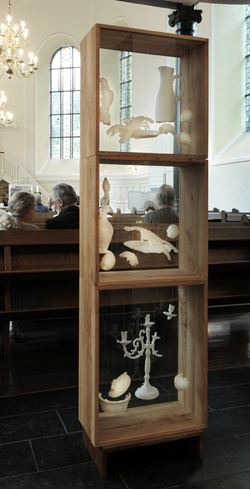 picture - stilllife in wooden boxes